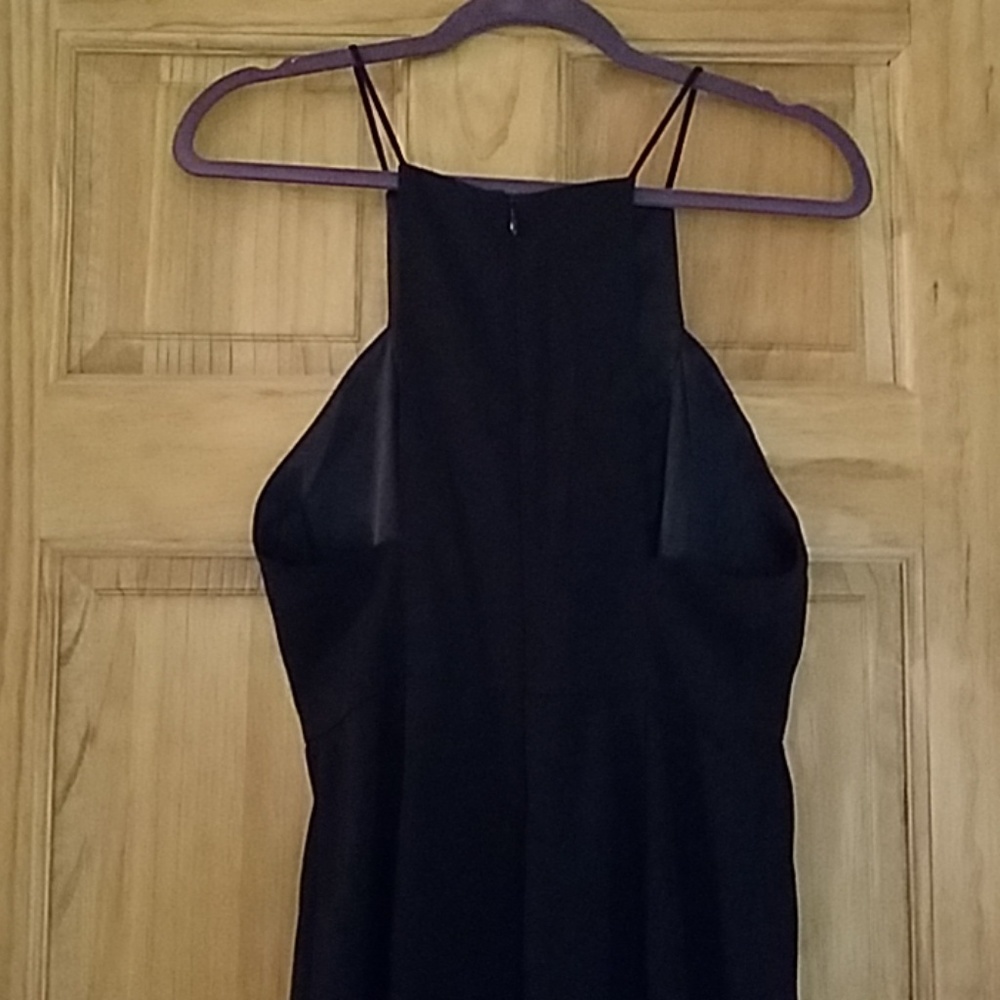 Clothing - Picture 3 of 6